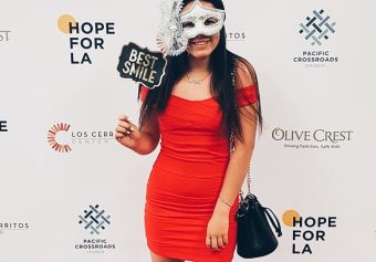 At-Risk Teens Dressed To The Nines For Prom 2